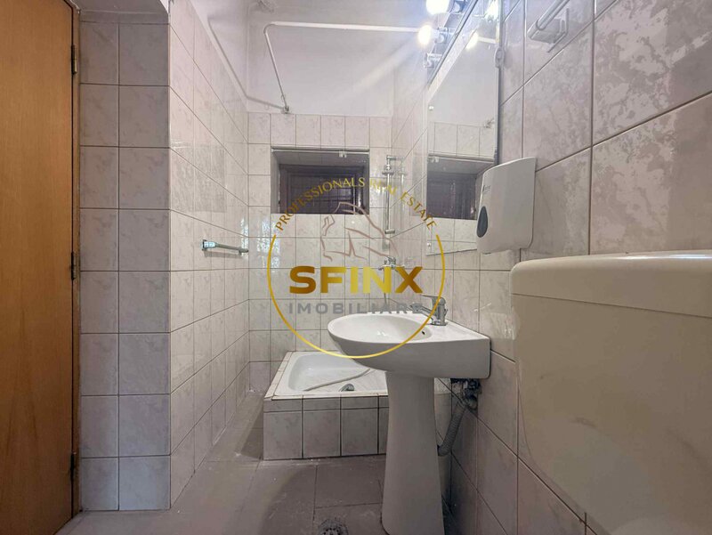 Calea Grivitei, 2 camere circular,  centrala, garaj